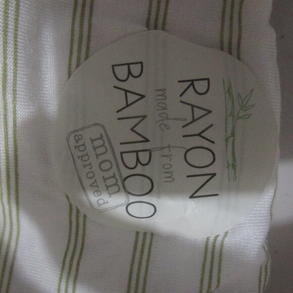 Milkberry 36x40 baby swaddle blanket green and white stripes NWT - Picture 3 of 5